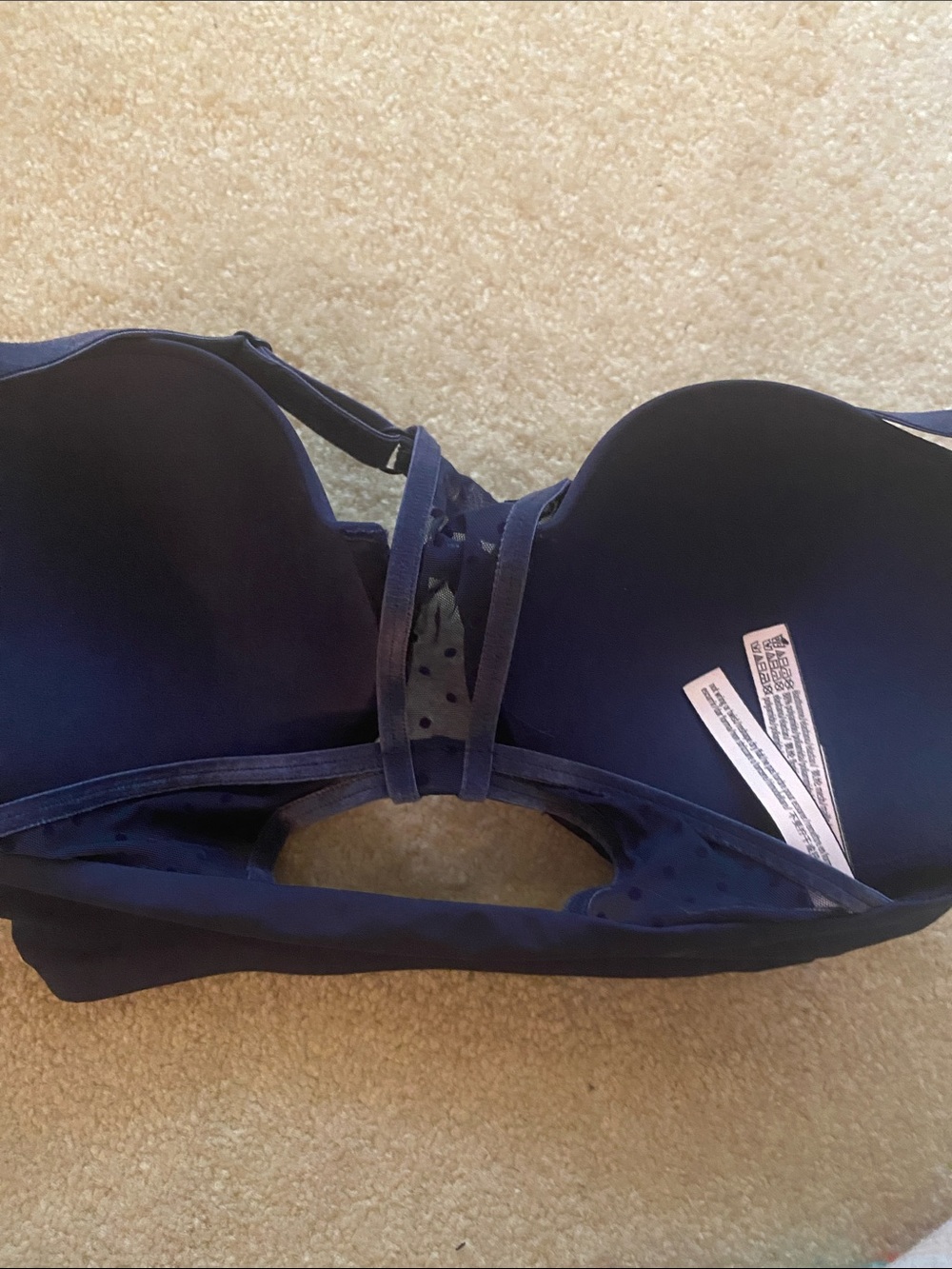 Victoria’s Secret size 32DD NWT perfect shape bra - Picture 4 of 8